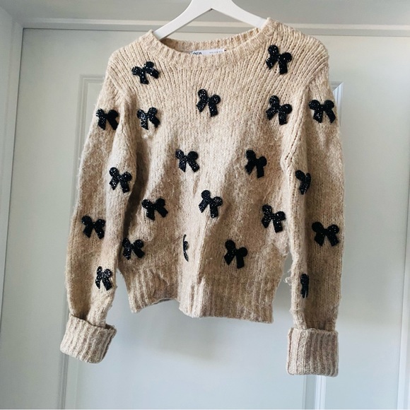 Zara Sweaters - Zara brown and black bow embellished sweater size small